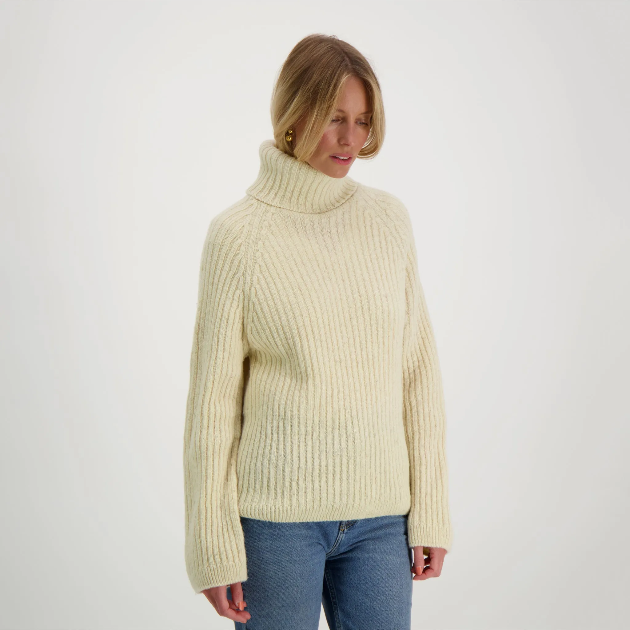 Alexa Roll-Neck Off-White