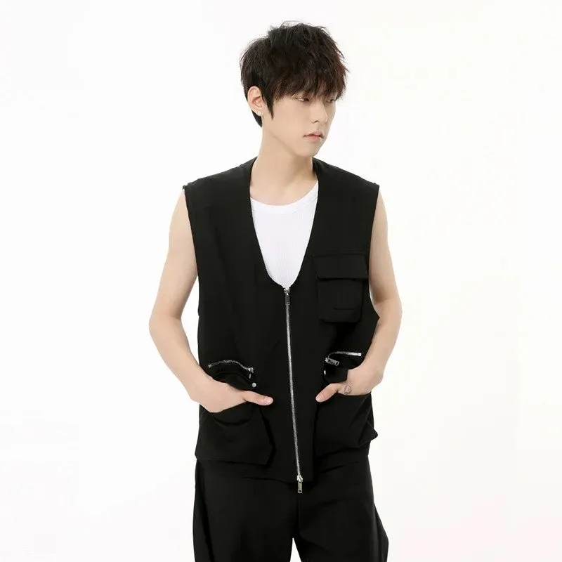 Black Multi-Pockets Zipper Vest