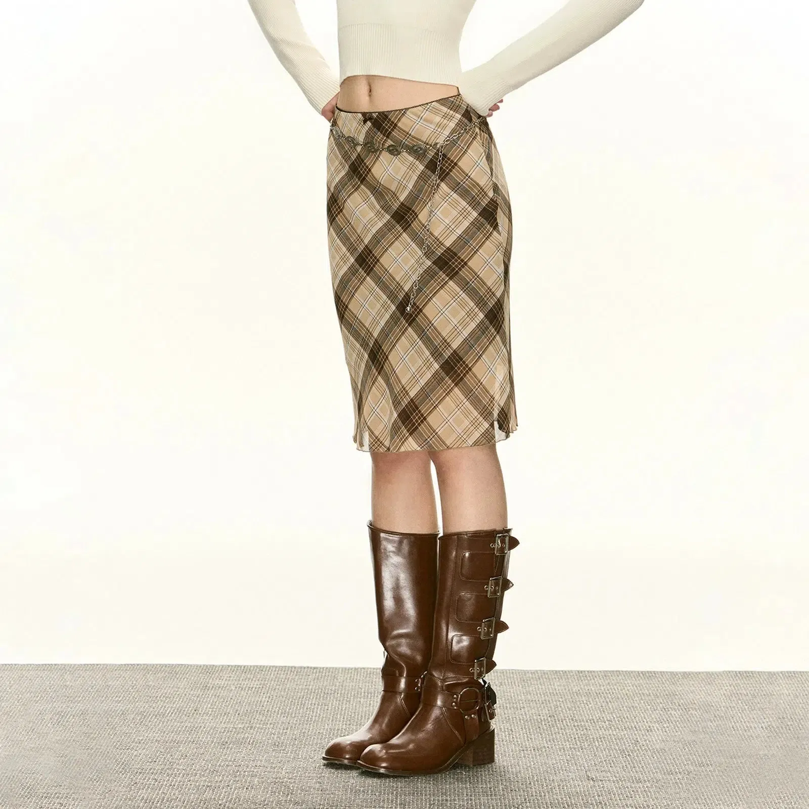 Button Accents Plaid Knee-Length Pencil Skirt