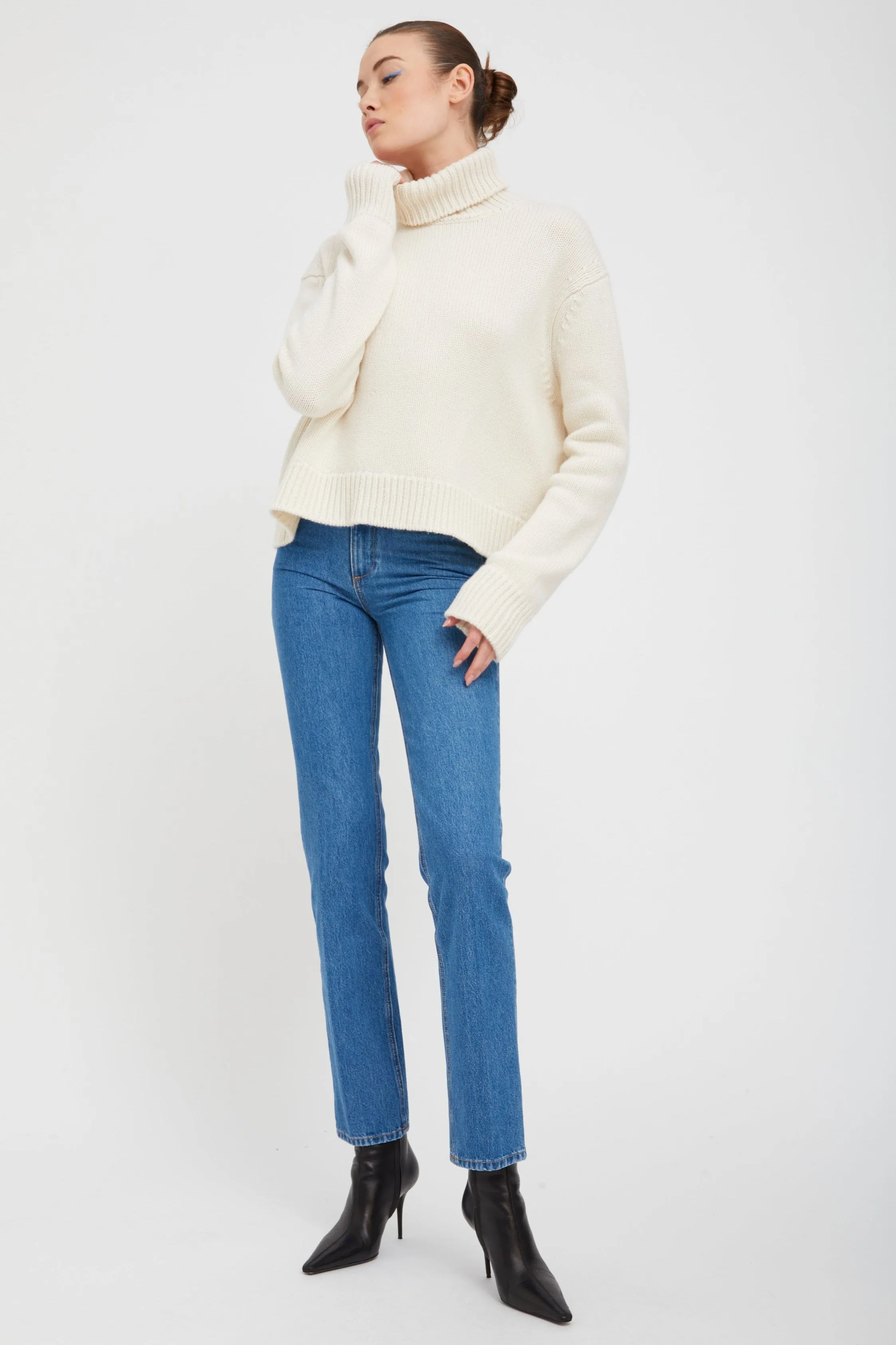 Chalk Heavy Cashmere Turtleneck Sweater