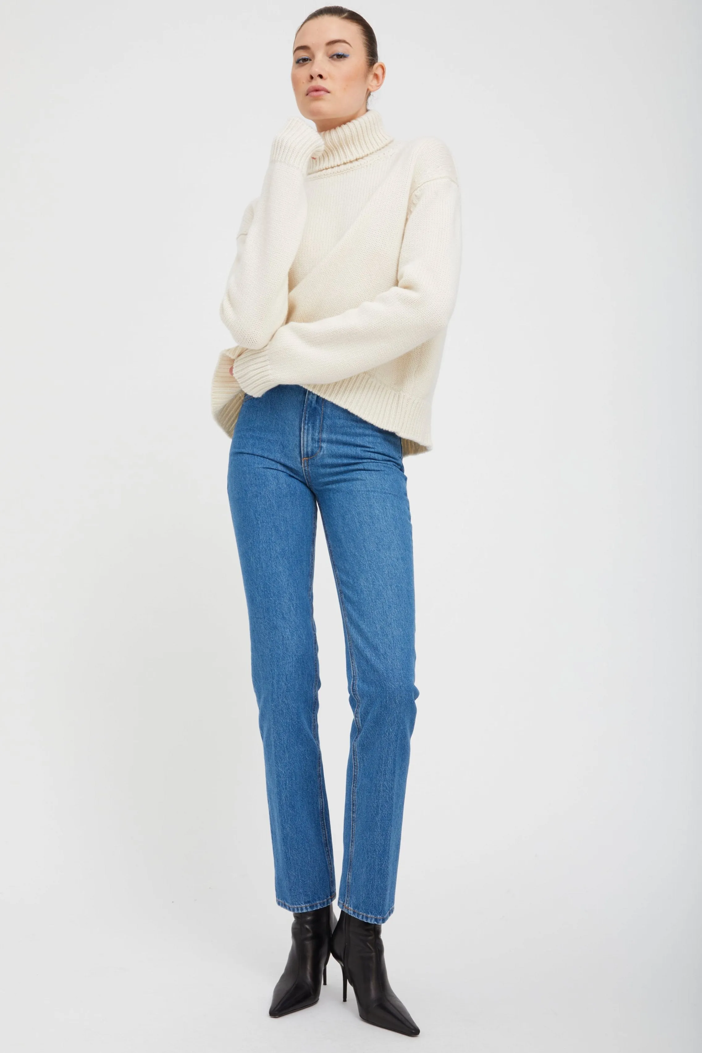 Chalk Heavy Cashmere Turtleneck Sweater