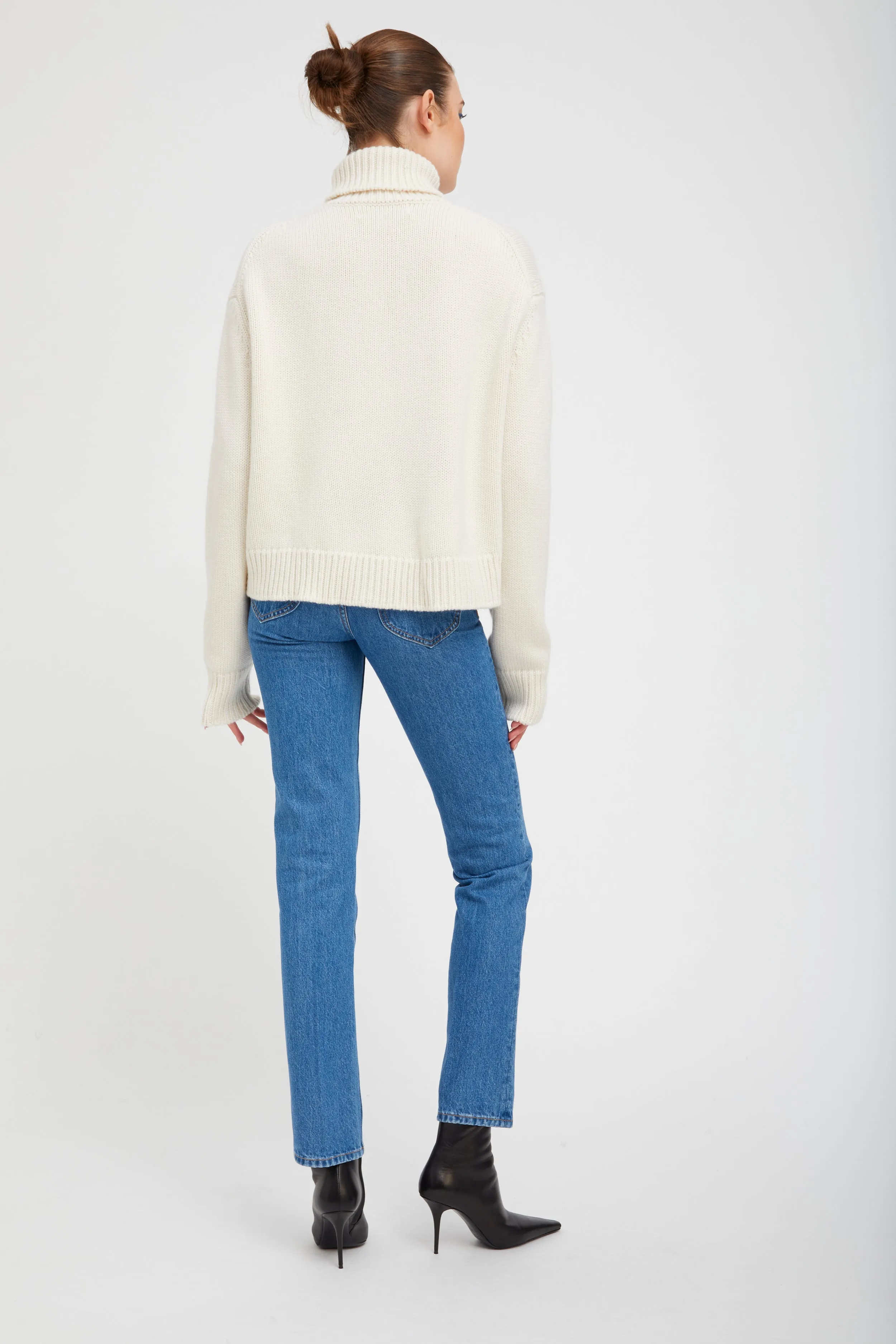 Chalk Heavy Cashmere Turtleneck Sweater