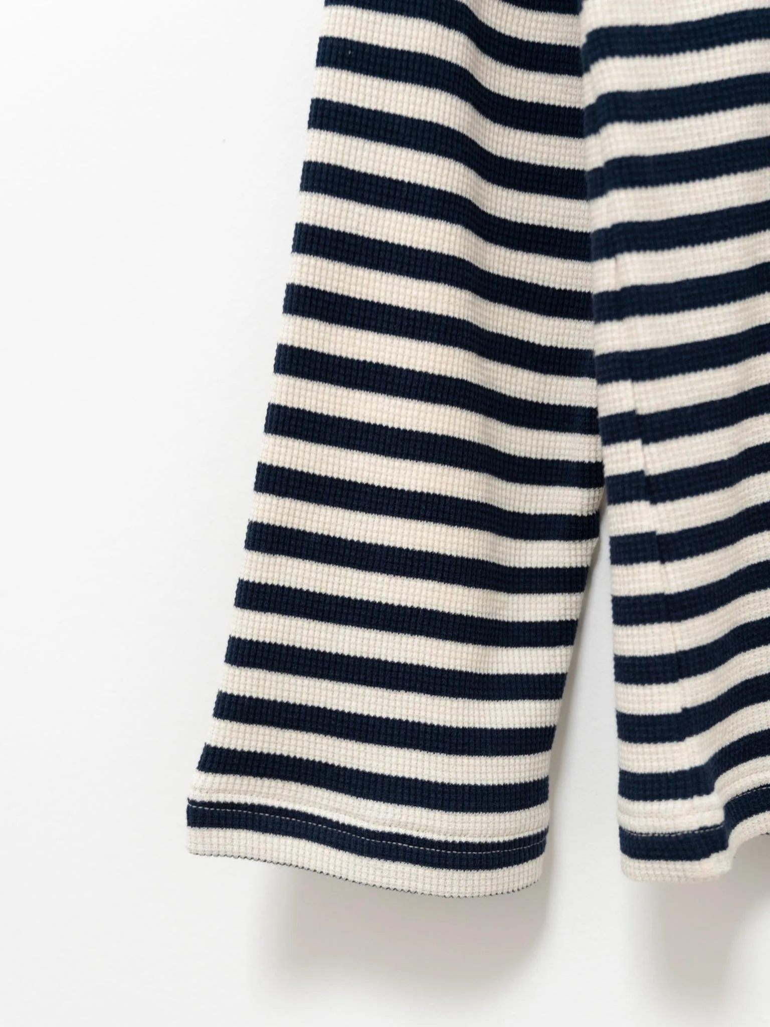 Cotton Waffle Turtleneck Knit - Natural x Navy