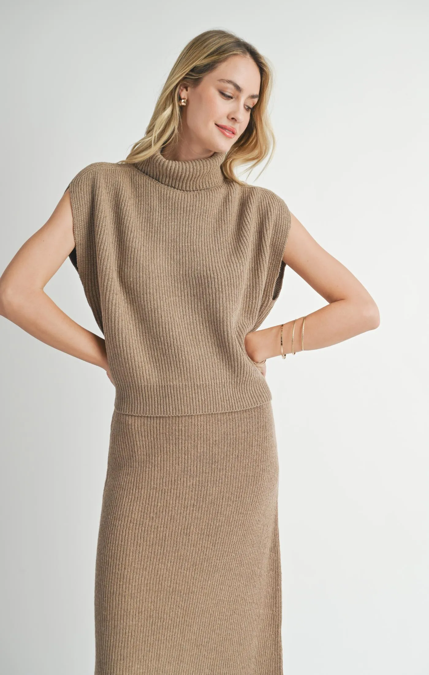 Crosby Ribbed Turtleneck Vest - Dark Taupe