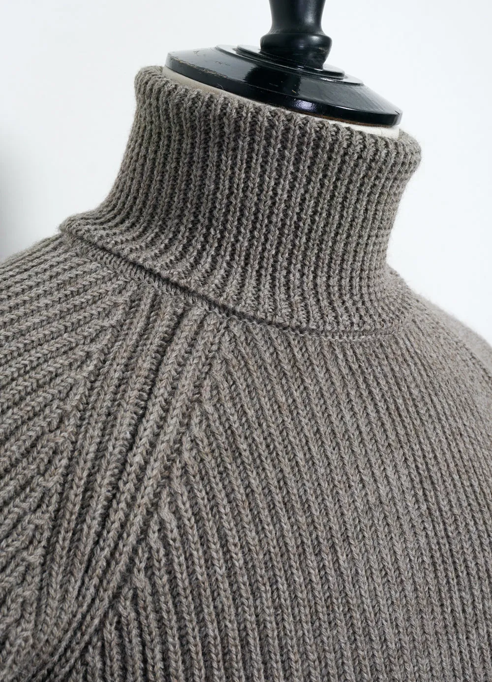 PELLE 28-06-9 | Heavy Knit Turtleneck | Natural