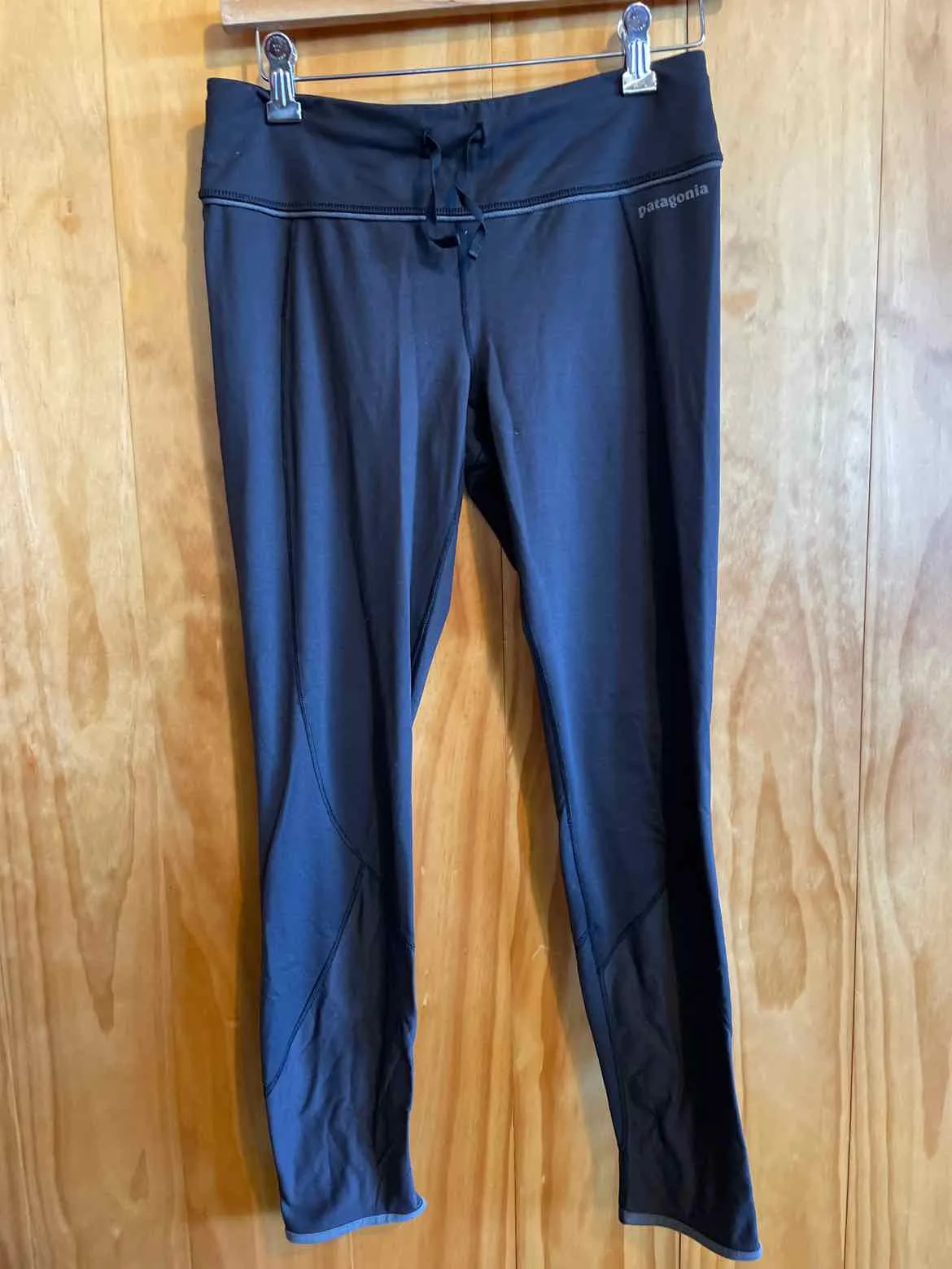 Size Medium Patagonia Black Women's Leggings