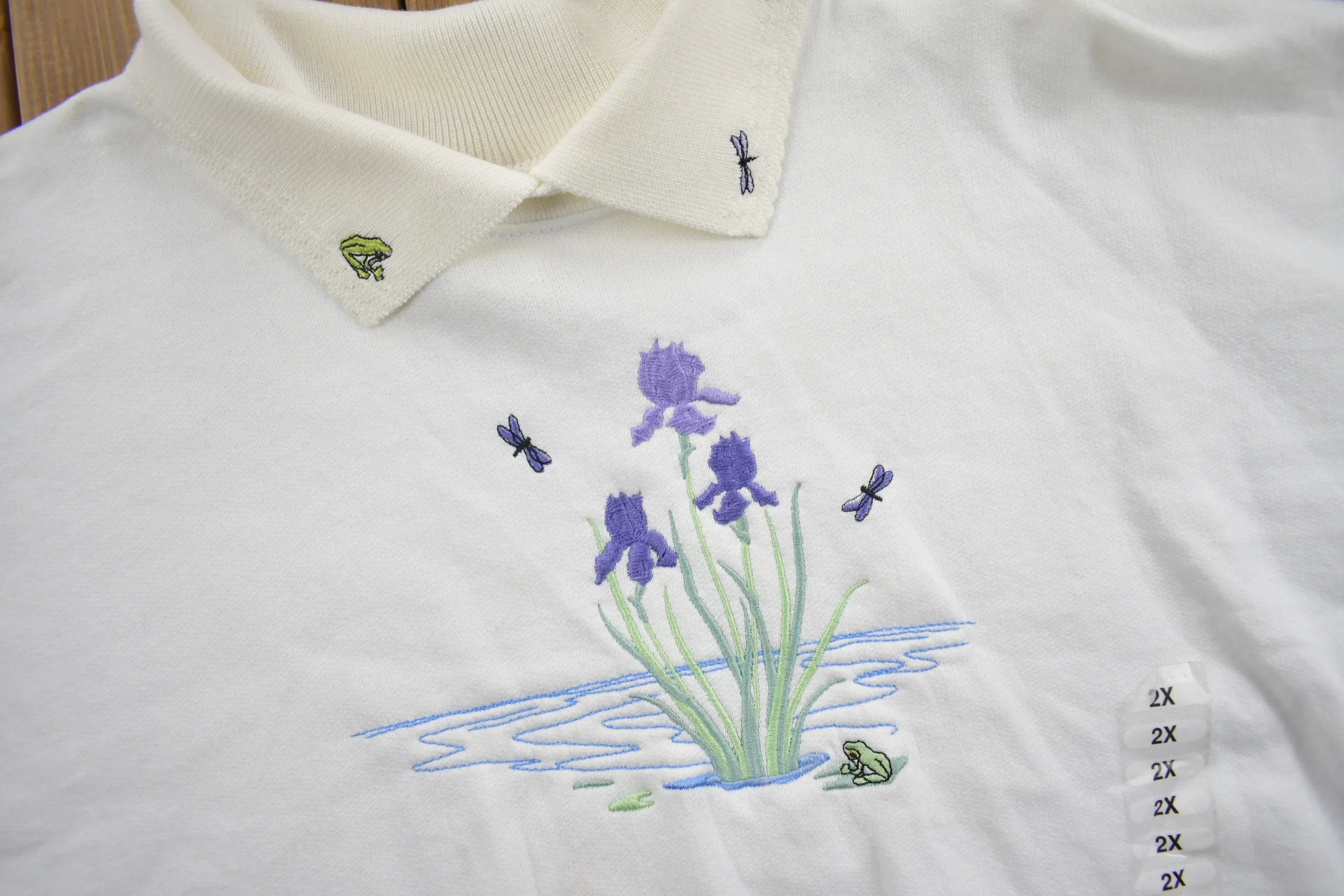 Vintage 1990s Floral Embroidered Collared Crewneck Sweater