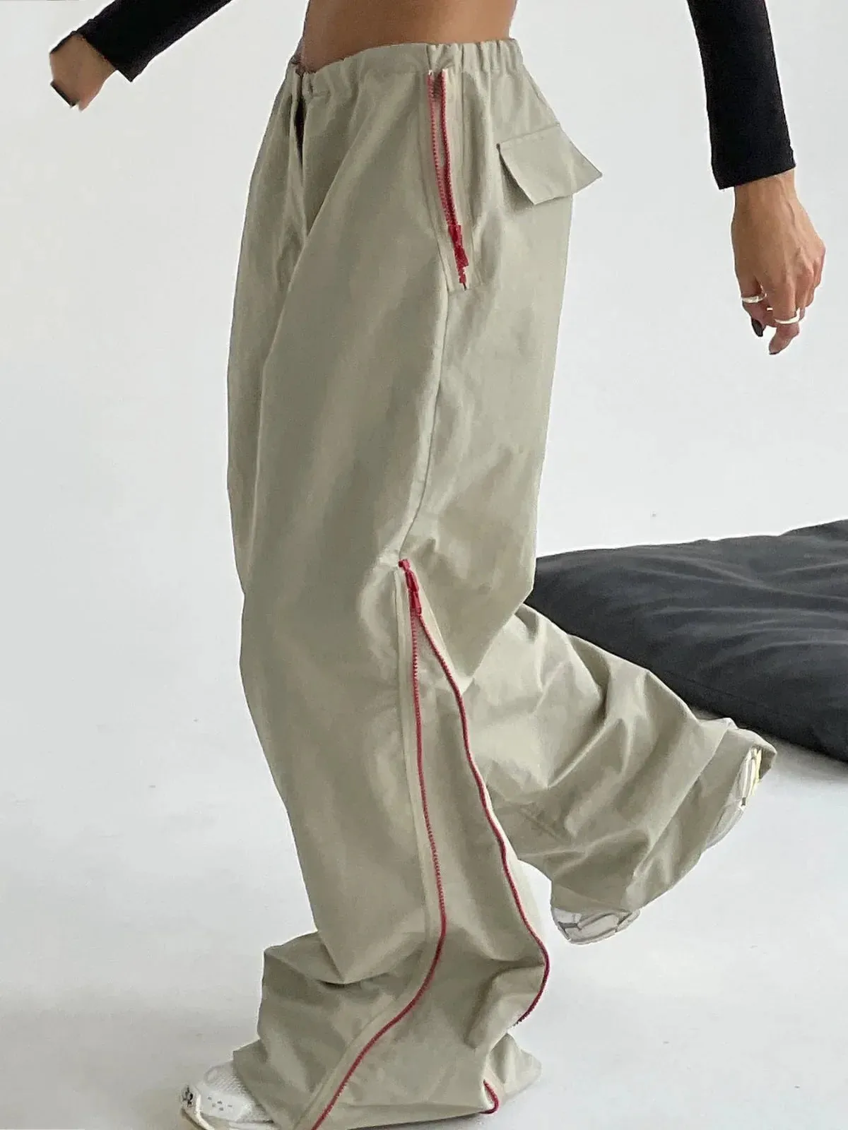 Wide Leg Pants with Color Contrast Zipper Design