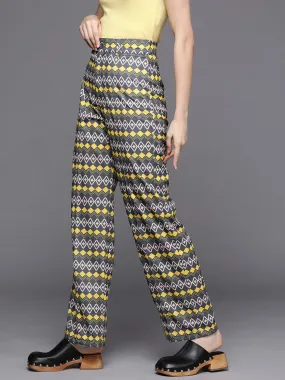 Women Yellow Geometric Print Straight Pants