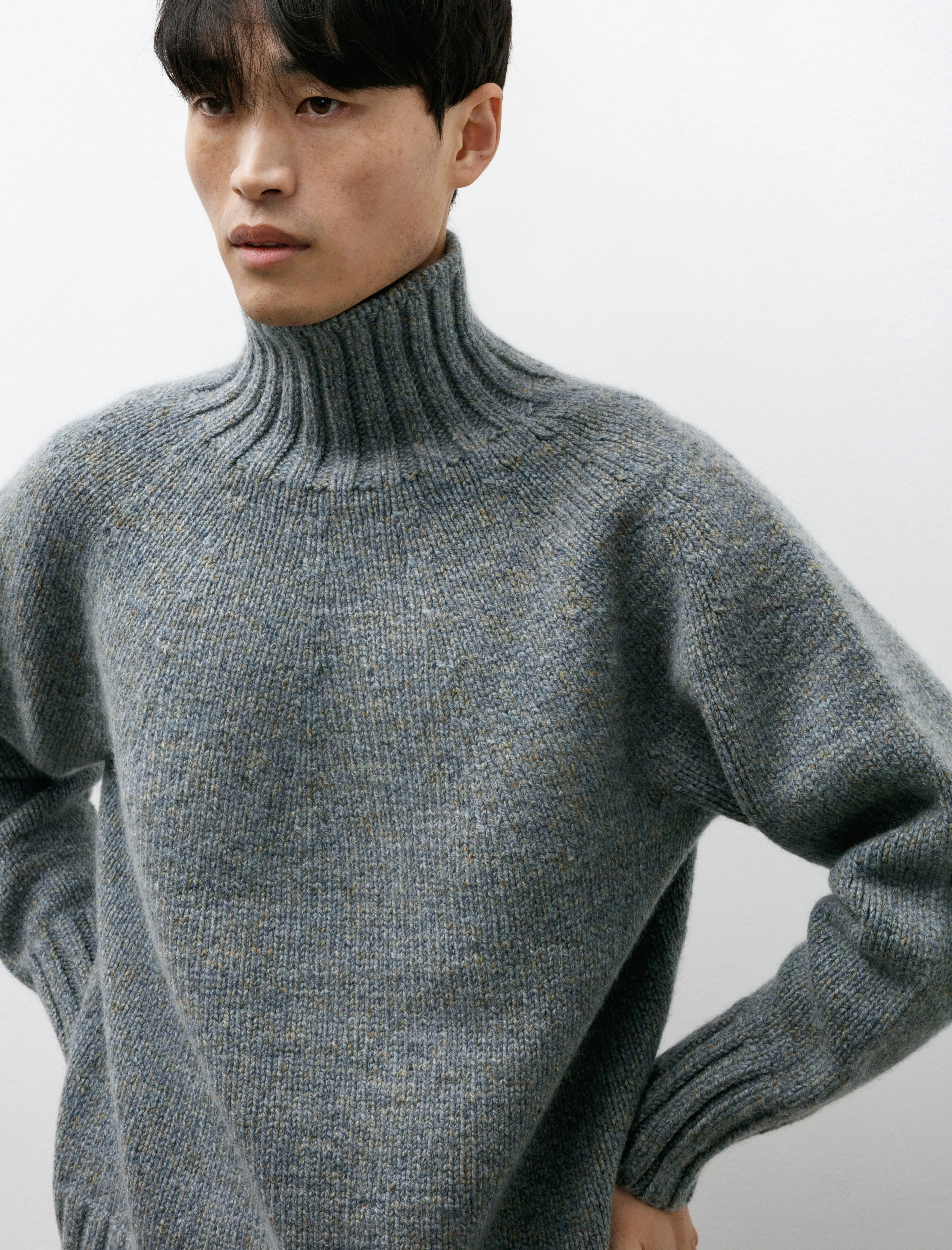 Yoke Top Turtleneck Sweater Fade Blue